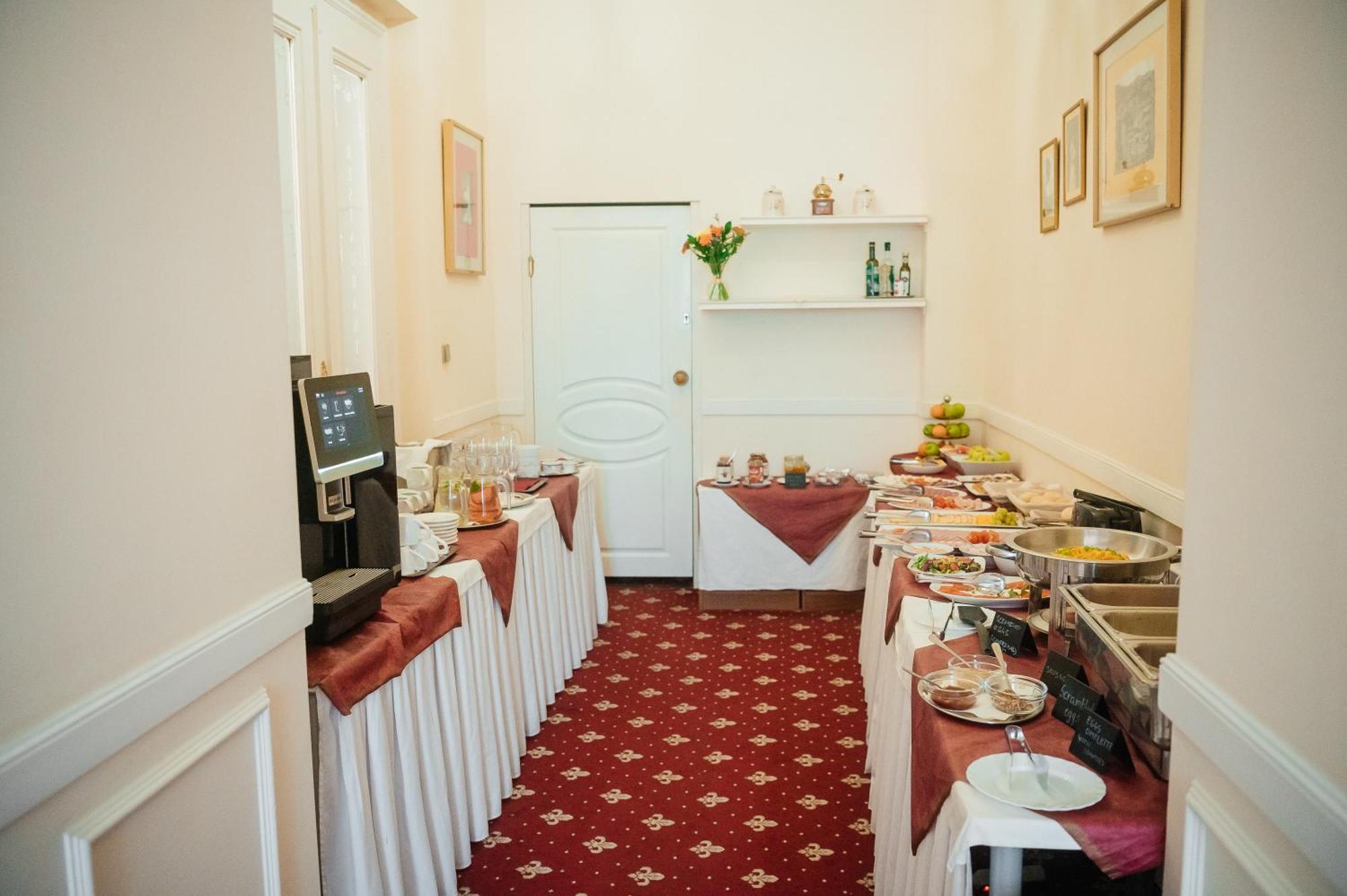 Alisa Hotel Karlovy Vary Kültér fotó