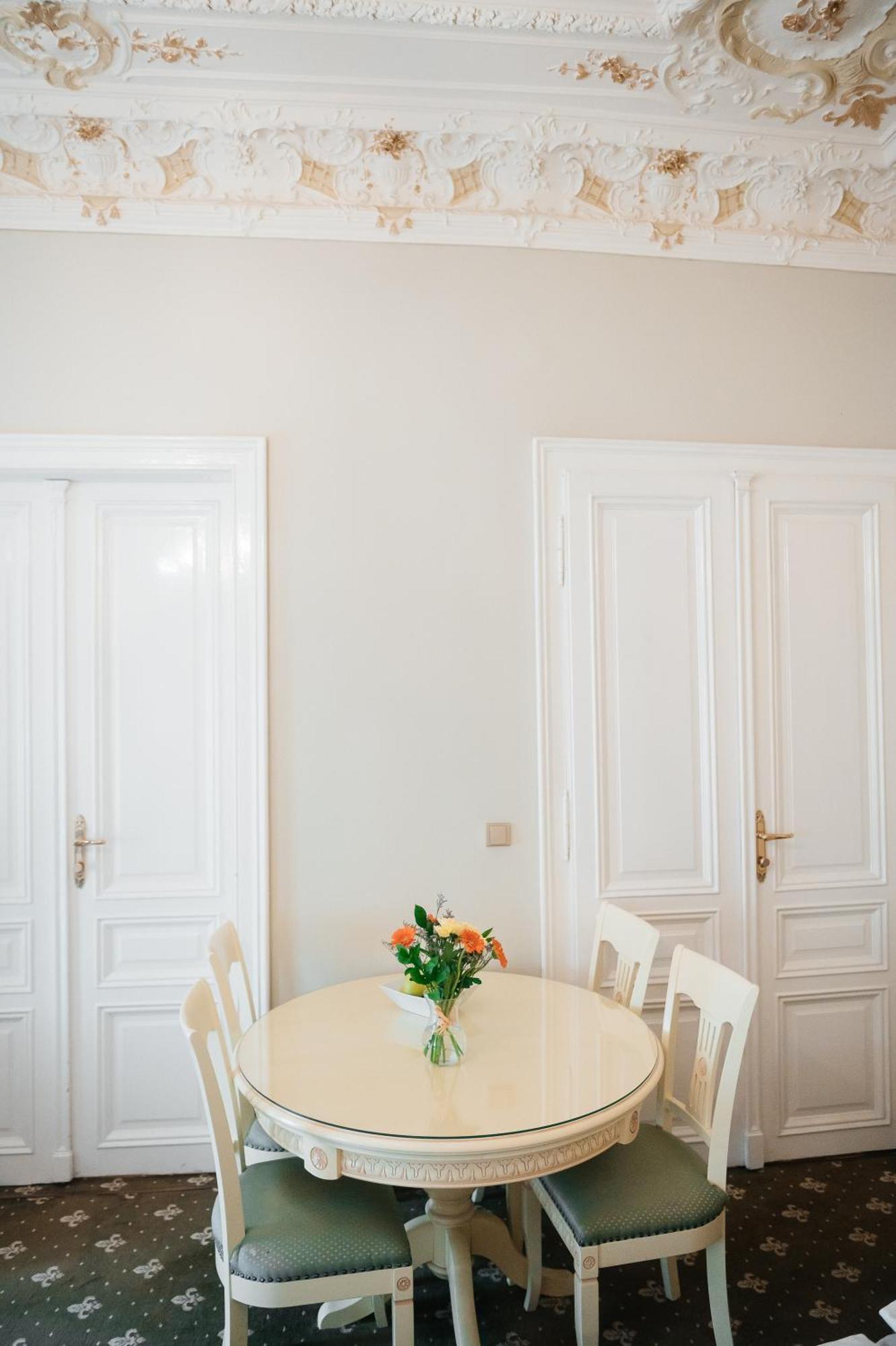 Alisa Hotel Karlovy Vary Kültér fotó