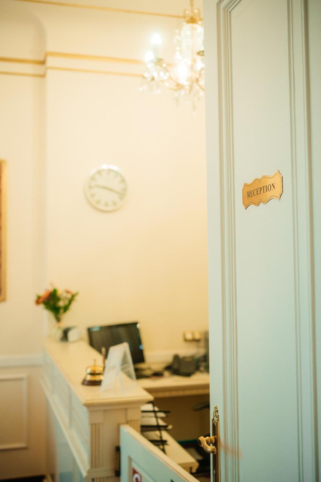 Alisa Hotel Karlovy Vary Kültér fotó