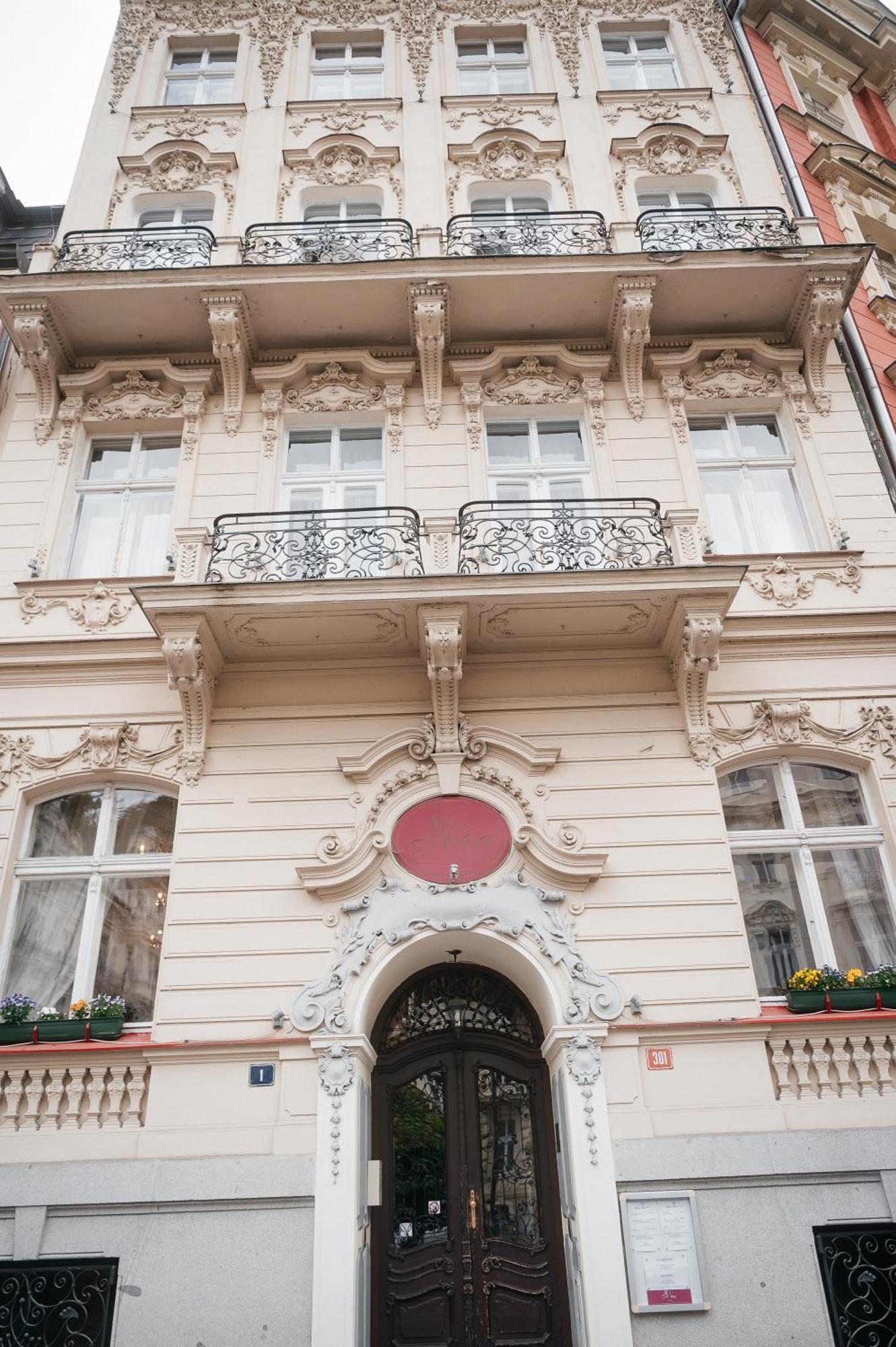 Alisa Hotel Karlovy Vary Kültér fotó