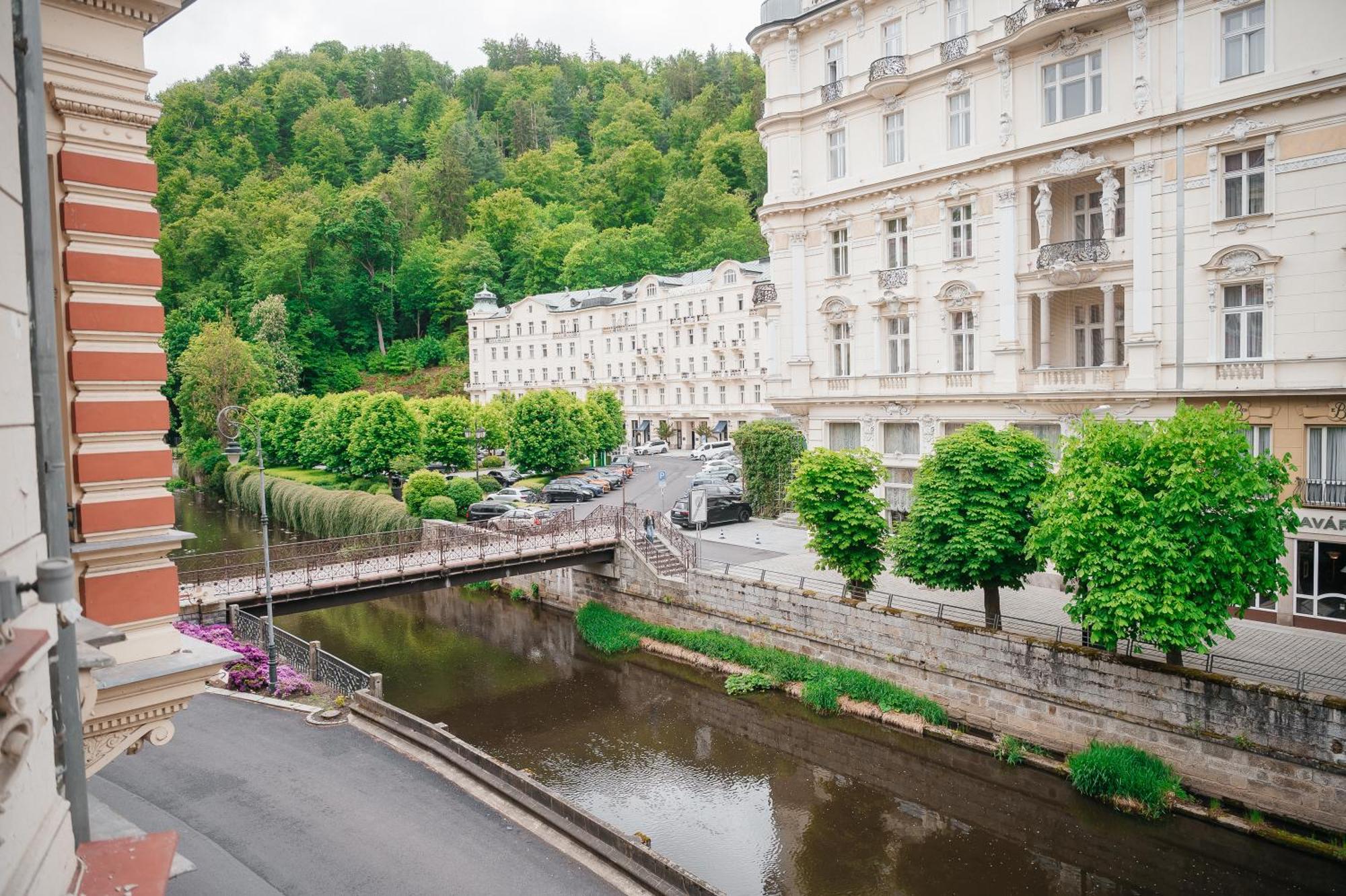 Alisa Hotel Karlovy Vary Kültér fotó